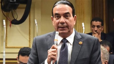 النائب أيمن أبو العلا يوضح الزيادات المقترحة على مصروفات المدارس ورخص السيارات لصندوق الطوارىء الطبية