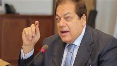 محمد أبو العينين:الاستثمار هو المفتاح الحقيقى للتنمية.. وسعر المعلومة أغلى من النفط