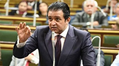 علاء عابد: وزير التنمية المحلية لم يتخذ الإجراءات اللازمة لردع المخالفين من الشخصيات العامة
