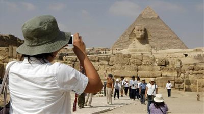برلماني يدعو لتوحيد الجهات المانحة لمزاولة عمل المنشأت السياحية في جهة واحدة 