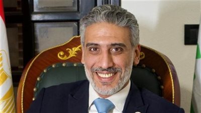 هيثم آمان يكتب : من 