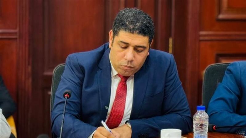 النائب عادل زيدان
