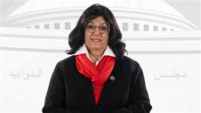 نيفين الطاهري: الدولار والذهب ضحية 