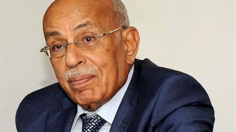 الدكتور مفيد شهاب
