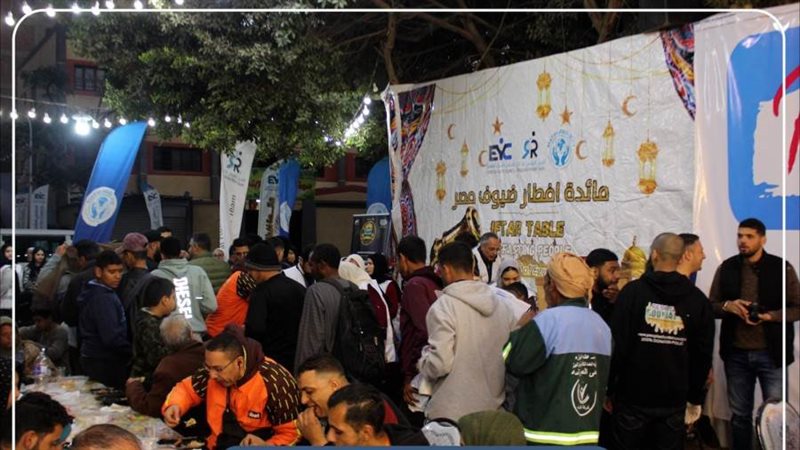 مائدة إفطار ضيوف