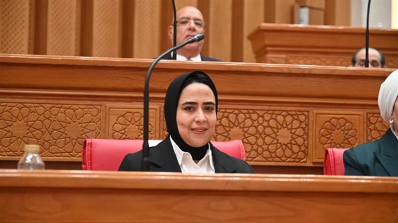 سارة النحاس
