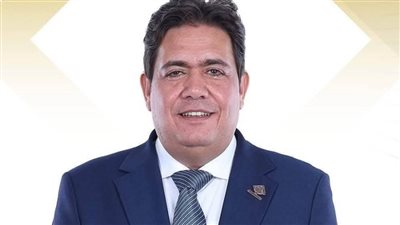 أحمد عبداللاه يقترح إنشاء مكتب صحي لتسجيل المواليد والوفيات بقرية في سوهاج