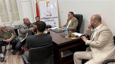 استعدادًا لطرح مشروع قانون جديد.. المصري الديمقراطي يناقش تعديلات الإيجارات القديمة مع اتحاد المستأجرين