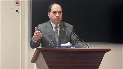 النائب عمرو درويش يعرض فلسفة مشروع قانون الإدارة المحلية المقدم منه أمام اجتماع لجنة الإدارة المحلية بمجلس النواب