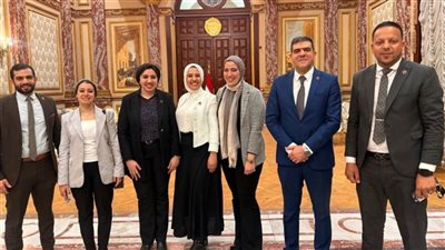 وفد التنسيقية يشارك في اجتماع لجنة الصحة بالشيوخ أثناء مناقشة اقتراح النائبة أميرة صابر بشأن تأسيس البنك الوطني للأنسجة البشرية