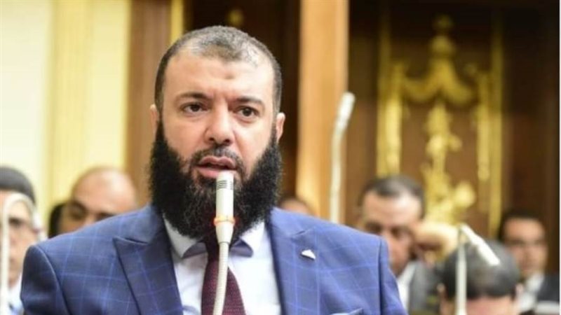 الدكتور أحمد خليل