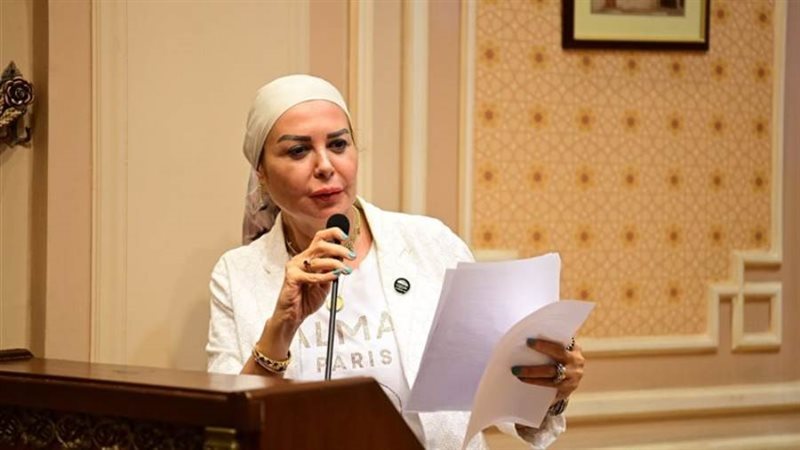 الدكتورة أمل سلامة