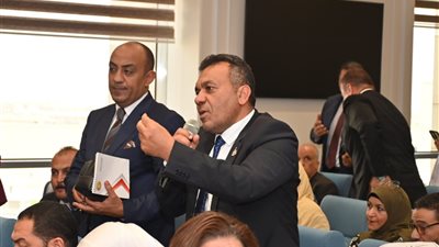 النائب أشرف مرزوق يطالب بتعديل قانون التصالح في مخالفات البناء.. ووزيرة التنمية المحلية توافق