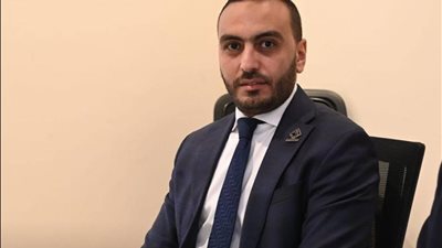 يفرض ضغوط كبرى.. محمد تيسير مطر يُحذر: زيادة الدين الخارجي تلتهم موارد القطاعات الحيوية