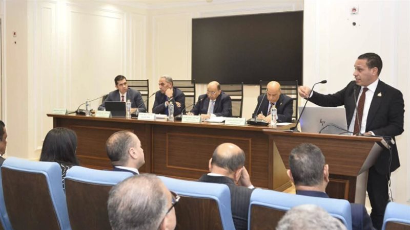 لجنة الإدارة المحلية