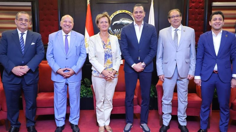 «مستقبل وطن» يستقبل