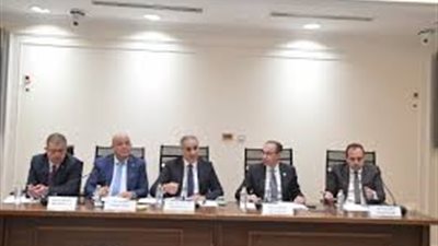 فوضى الوصفات الطبية على الانترنت.. 