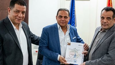 بالأسماء.. حركة تغييرات واسعة وتشكيل جديد لهيكل حزب 