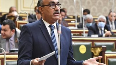 إيهاب منصور: 4 إلى 5 آلاف عقار مهدد في القاهرة وضرورة التحول من إدارة الكوارث إلى الوقاية والترميم المبكر