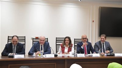 فاتورة الوقود 40% بسبب التداعيات الإقليمية.. الحفني يكشف حجم الضغوط على التكاليف التشغيلية للطيران
