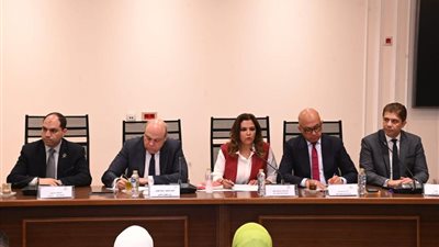 لزيادة تدفقات السياحة.. تحرك برلماني حكومي موسع لحل أزمات الطيران منخفض التكاليف