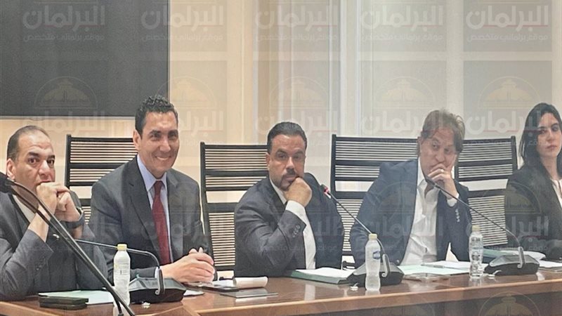  اجتماع لجنة الشباب