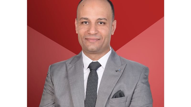 النائب حسين الشريف