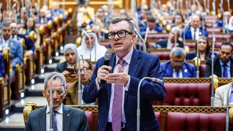 الدكتور أحمد رستم، وزير التخطيط