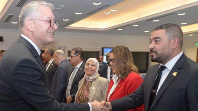  النائب احمد رجب الشافعى 