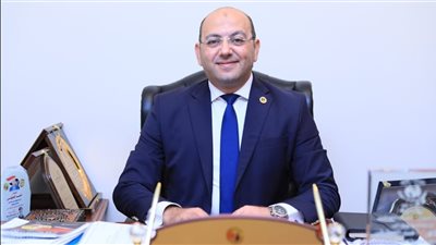 العطيفي يشيد بقرار محافظ السويس: حماية عمال النظافة من موجات الحر أولوية