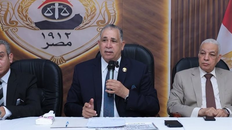 الدكتور عبدالحليم علام، نقيب المحامين ورئيس اتحاد المحامين ا