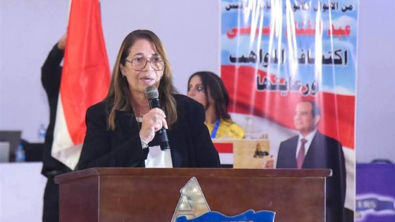  النائبة عايدة إسماعيل