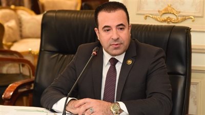 بصمة الوجه تبدأ سبتمبر.. تحرك برلماني من النائب أحمد بدوي لحسم أزمة خطوط المحمول المسجلة بأسماء المواطنين