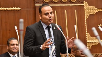 بعد زيادة أسعار الكهرباء.. الحسيني الليثي: المواطن لم يعد يحتمل مزيدًا من الأعباء| خاص