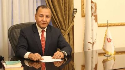 بعد منع التصوير بالتأمينات.. حمدان: الموظف الذي يؤدي عمله وفق القانون لا ينبغي أن يخشى الكاميرا