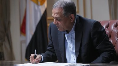 محمد أنور السادات في اليوم العالمي لمحو الأمية: التعليم حق من حقوق الانسان ومحو الأمية مدخل للتمكين