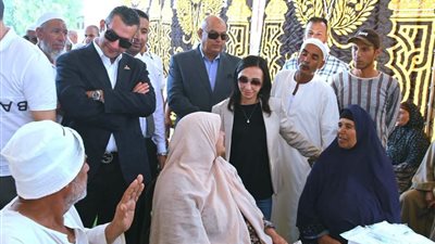 النائب عمرو الشلمة يشارك محافظ البحيرة جولة ميدانية بوادي النطرون لبحث احتياجات الأهالي