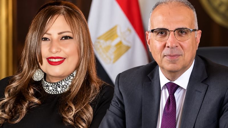النائبة الدكتورة إليزابيث شاكر