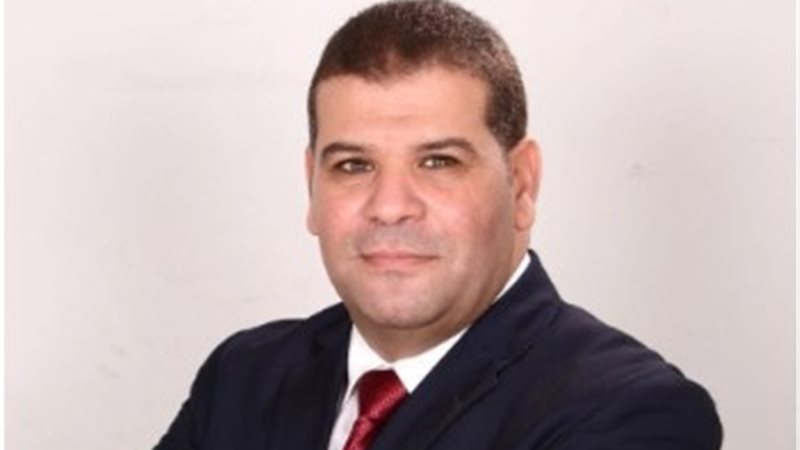  الدكتور هشام فهمي