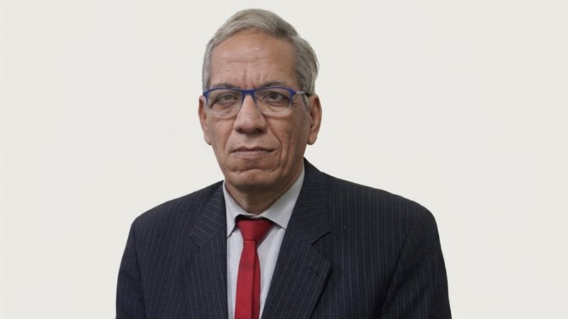 الأستاذ أمجد فتحي