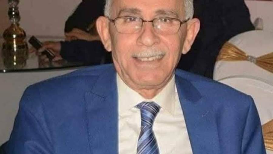 الدكتور نبيل العطار