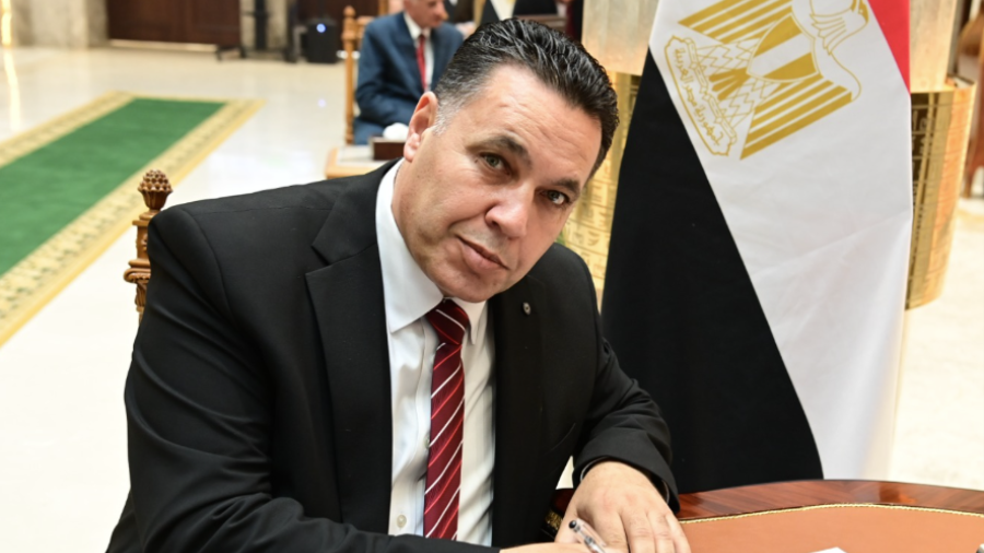 النائب عماد الغنيمي