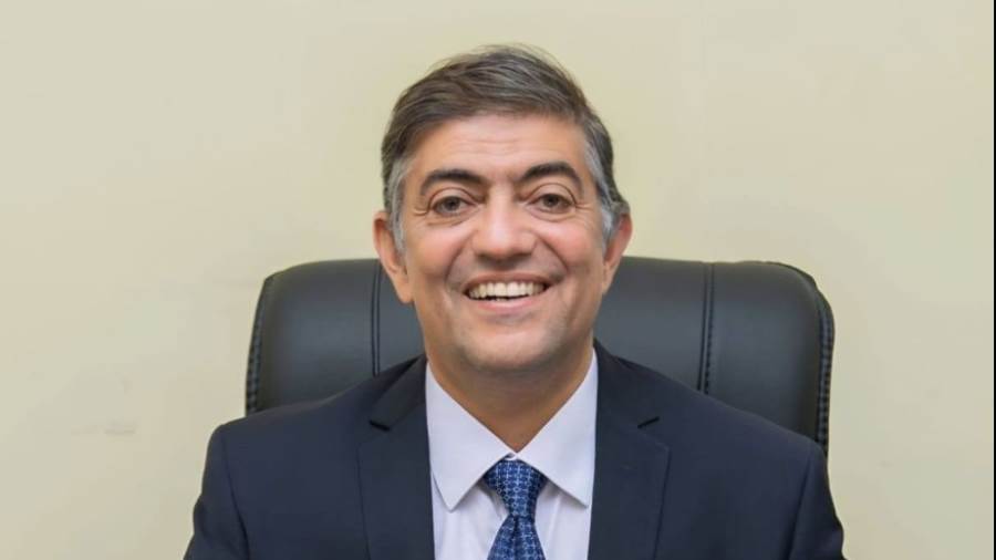 هشام مصطفى عبد العزيز