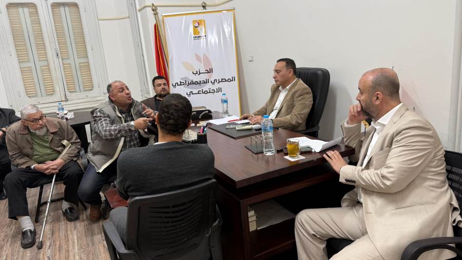 النائب فريدي البياضي خلال لقاءه لاتحاد المستأجرين