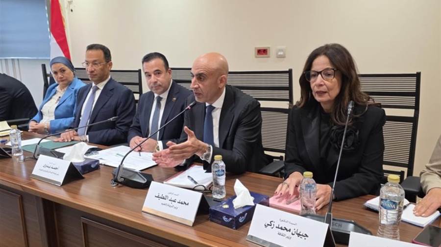 اجتماع لجنة الاتصالات