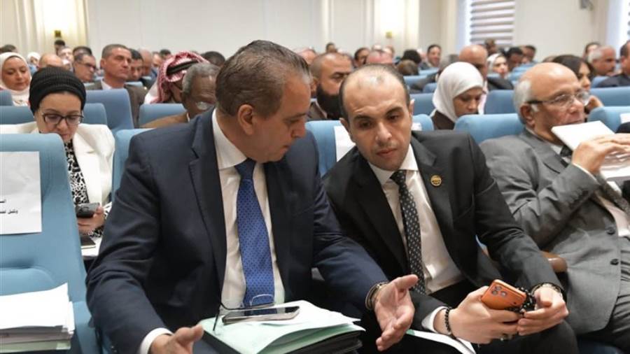 اجتماع اللجنة المحلية بالبرلمان