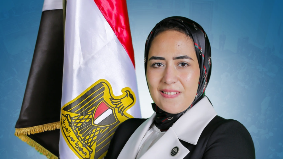 النائبة سارة النحاس