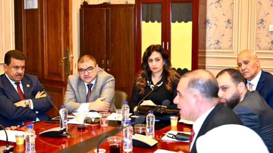 لجنة حقوق الانسان بمجلس الشيوخ