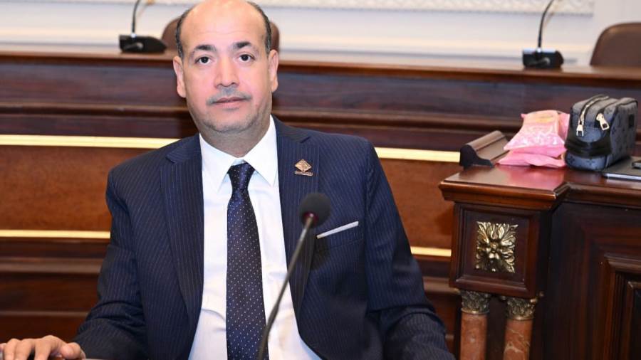 النائب أحمد سيد أمين سر لجنة الثقافة والسياحة والآثار والإعلام بمجلس الشيوخ