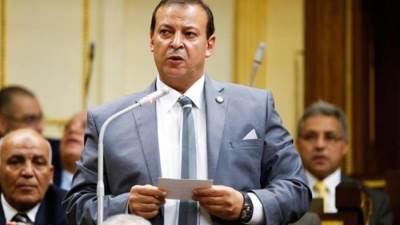 حسين أبو جاد : مصر تتبع سياسة تشجع المستثمرون على الاقتراض والتوجه لإقامة مشروعات استثمارية وإنتاجية